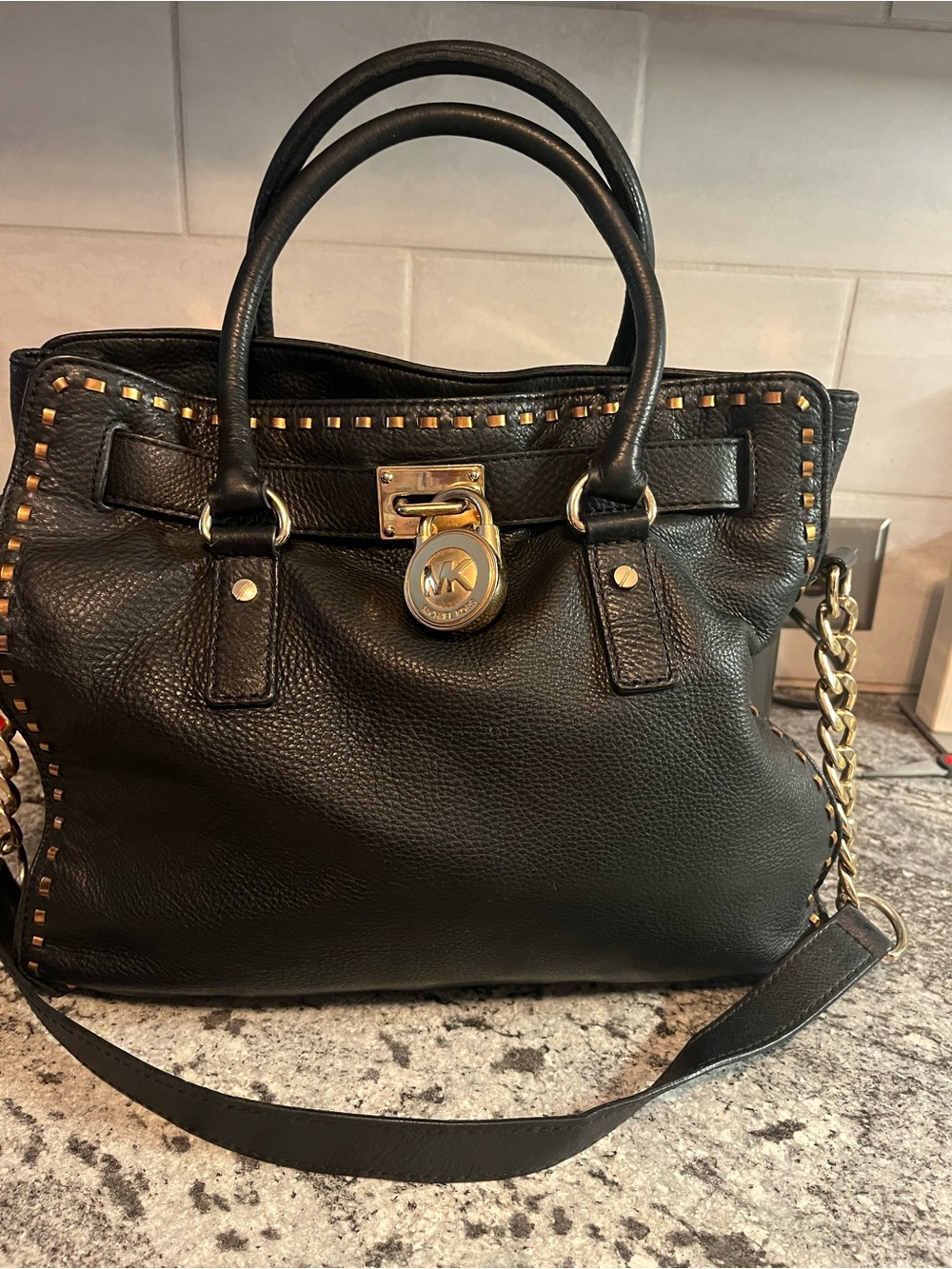 Michael Kors Hamilton Black Pebbled Leather Shoulder Bag W/Chain Lock Charm